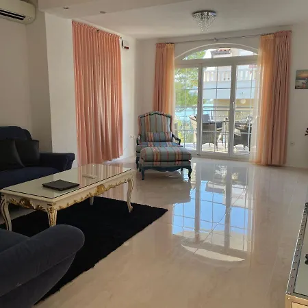 Franda Appartement *