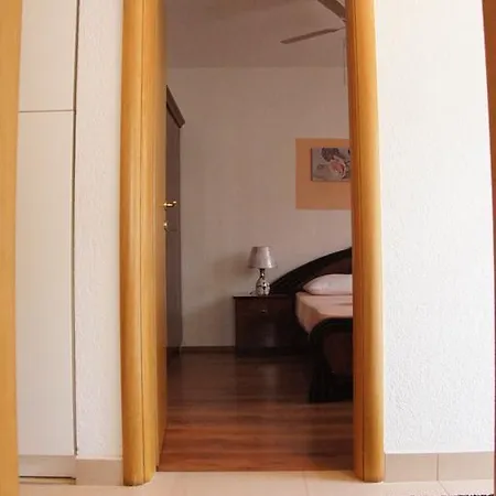 Franda Apartment